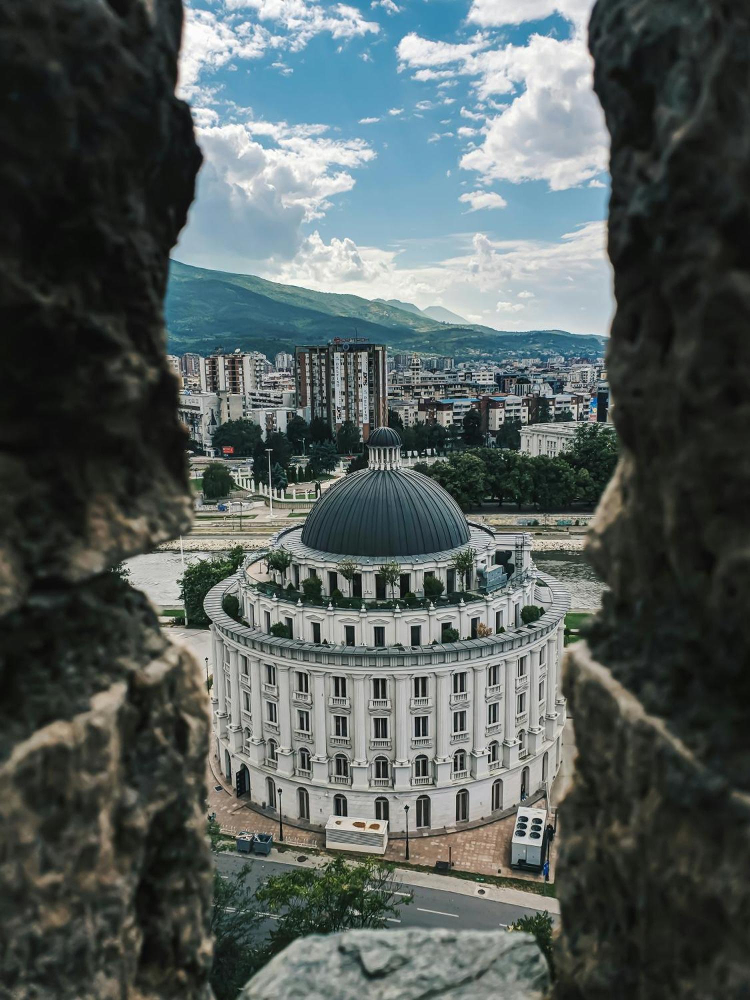 Hotel Cara 28 Skopje Bagian luar foto
