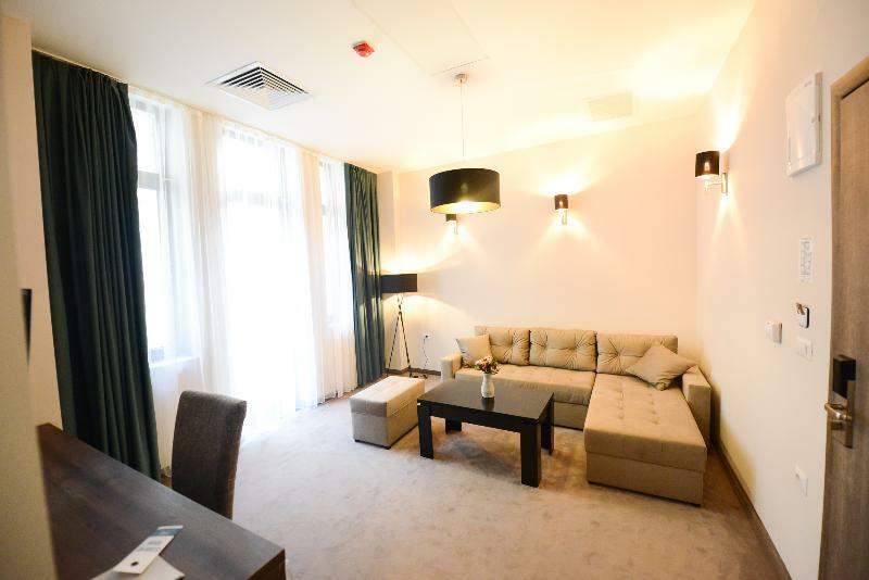 Hotel Cara 28 Skopje Bagian luar foto